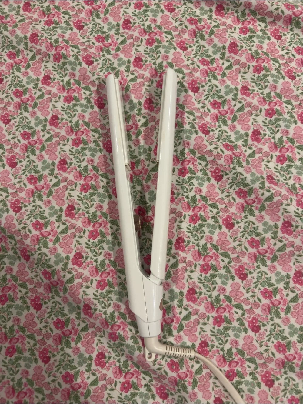 T3 White Hair Straightener / Flat Iron